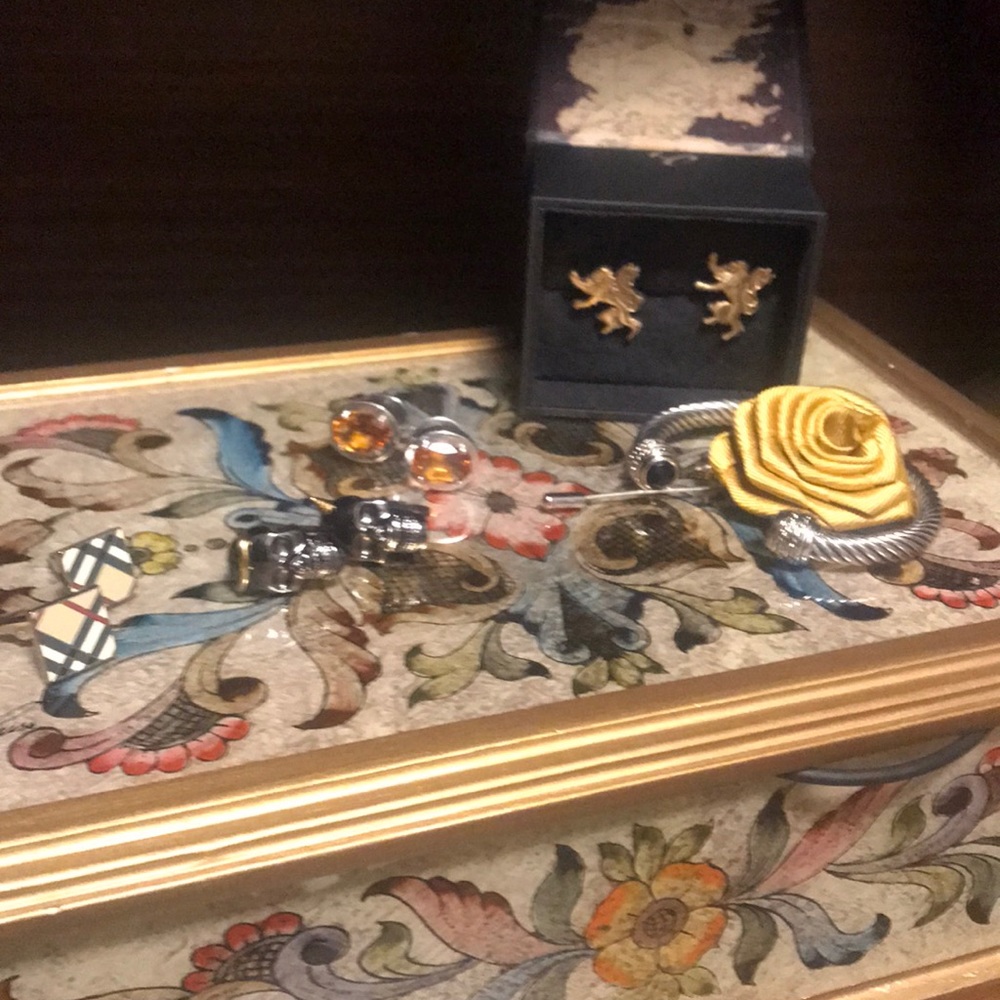 Meet your Posher, Cj